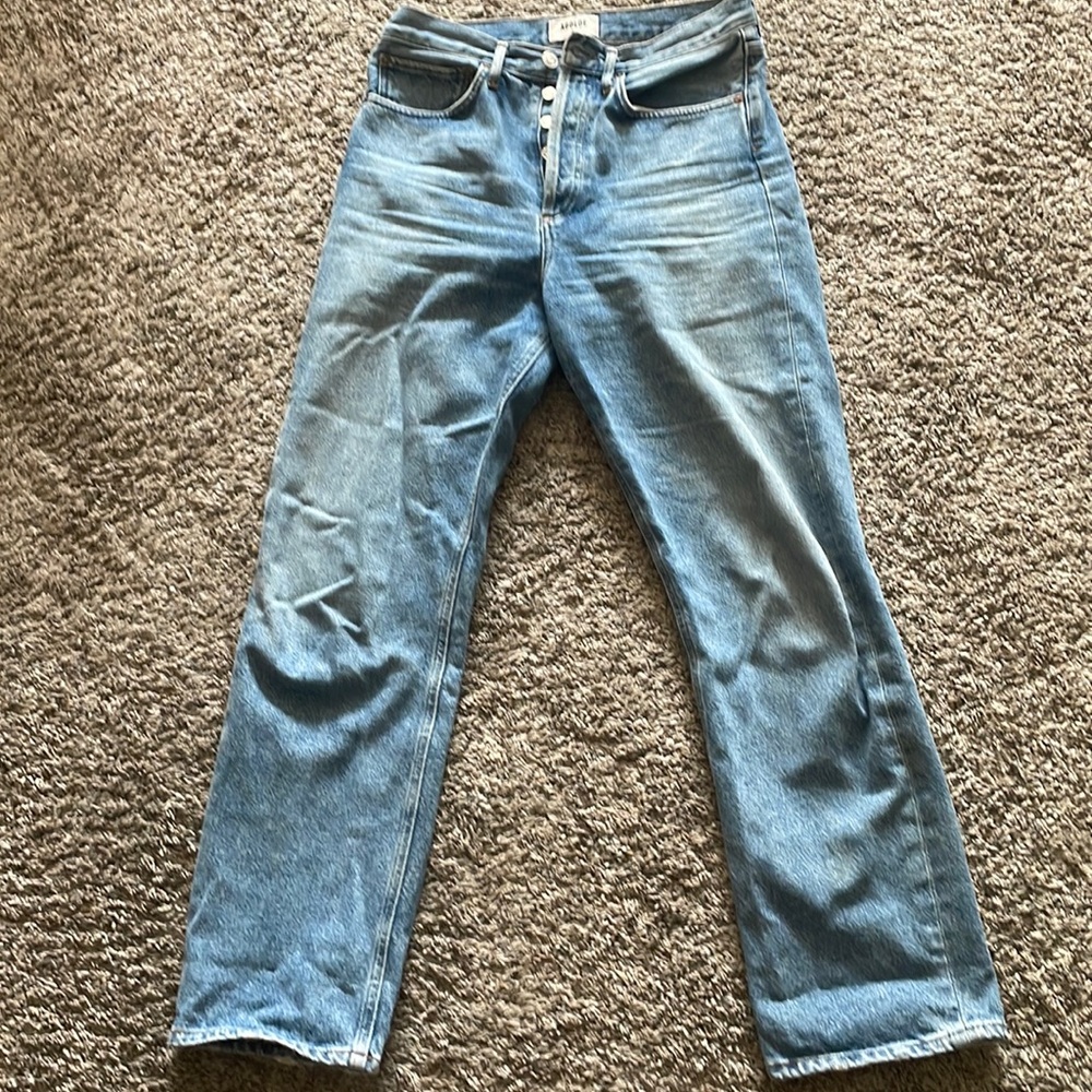 Agolde 90s High rise, button fly, straight denim. Great used condition. Size 26